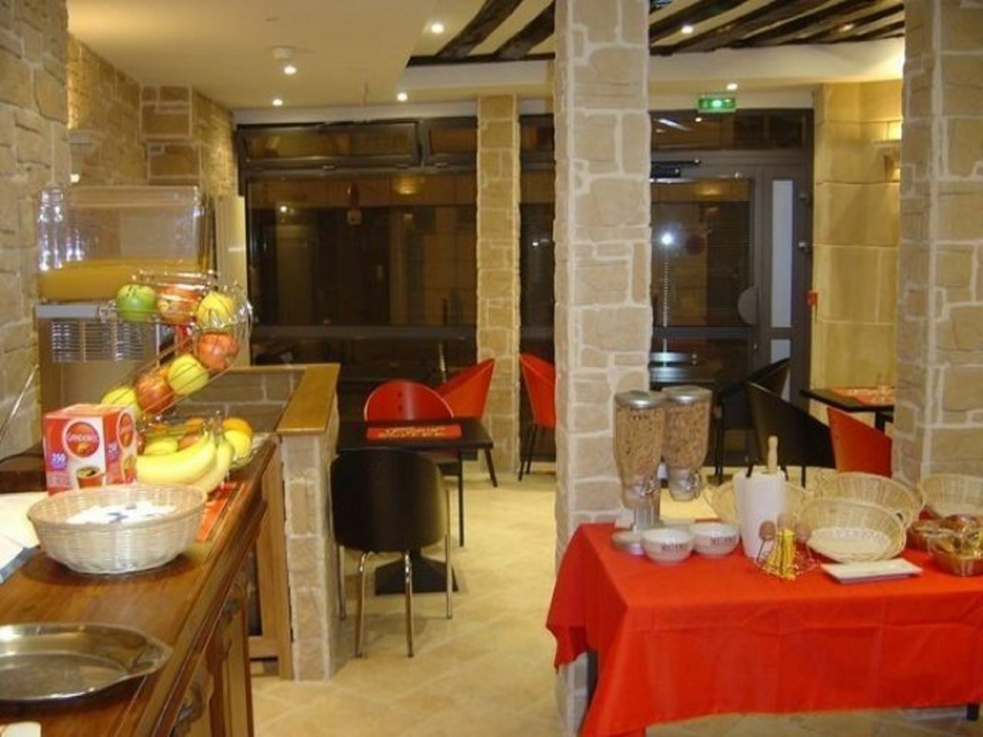 Paris Hotel Le Mediterraneen Kültér fotó
