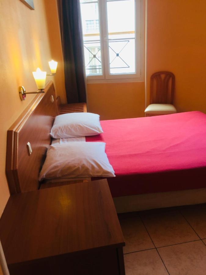 Paris Hotel Le Mediterraneen Kültér fotó