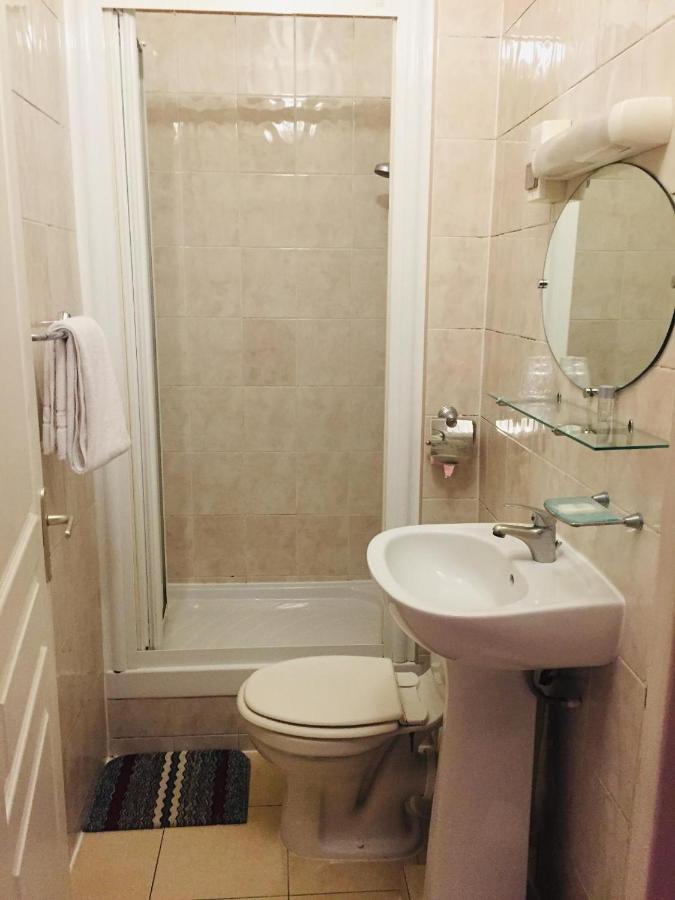 Paris Hotel Le Mediterraneen Kültér fotó